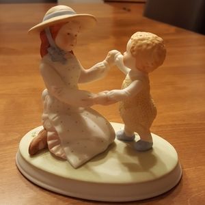 Holly Hobbie Mother's Day 1982 Limited Edition